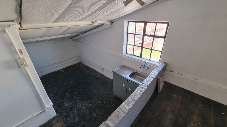 To Let Commercial Property for Rent in Woodstock Western Cape